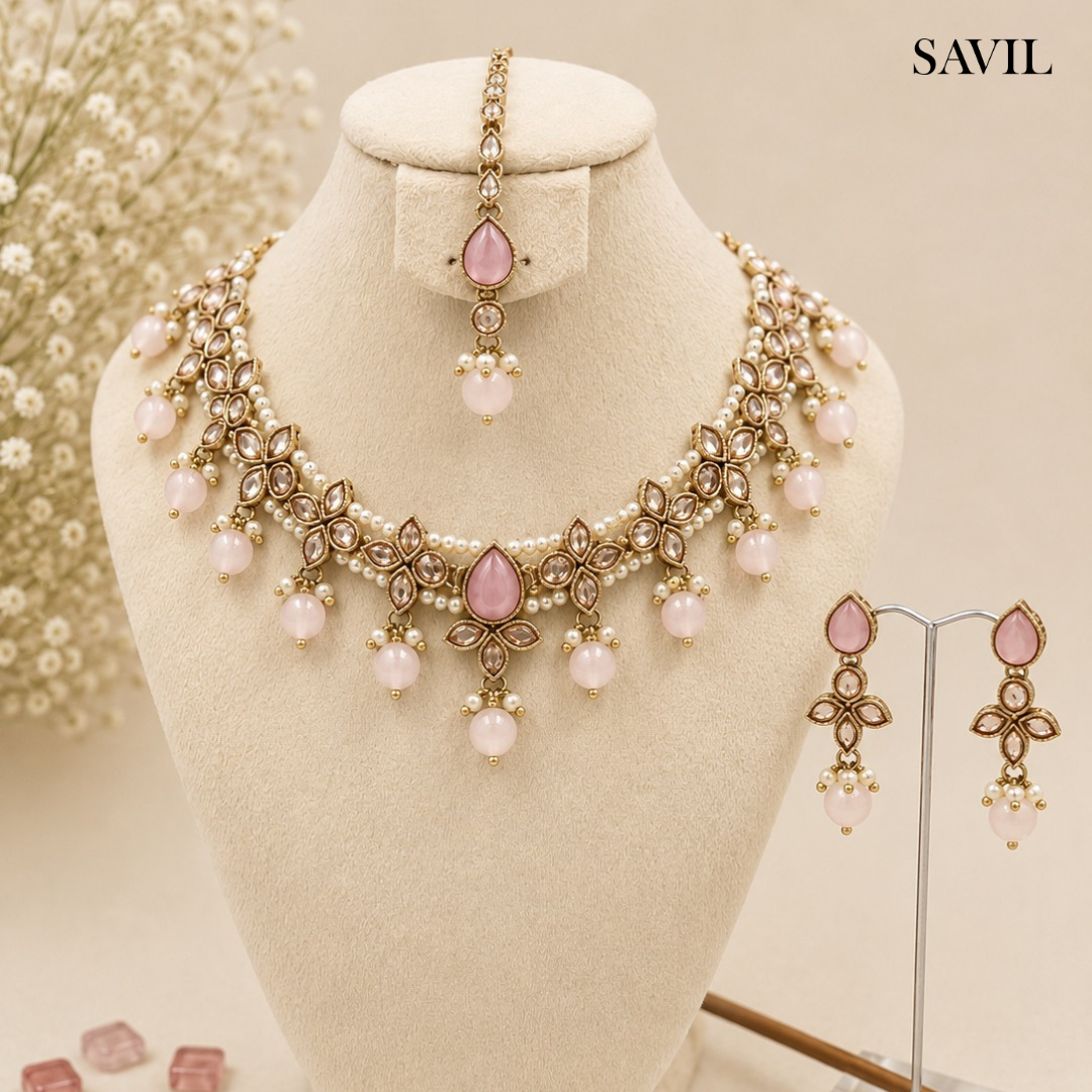 Thaara Trendy Diva Necklace Set