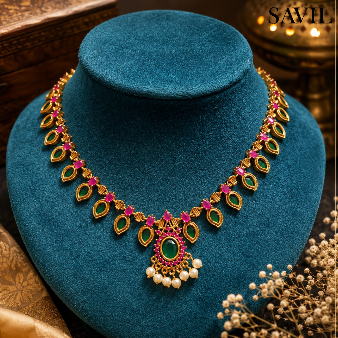 Emerald Rani Necklace Set