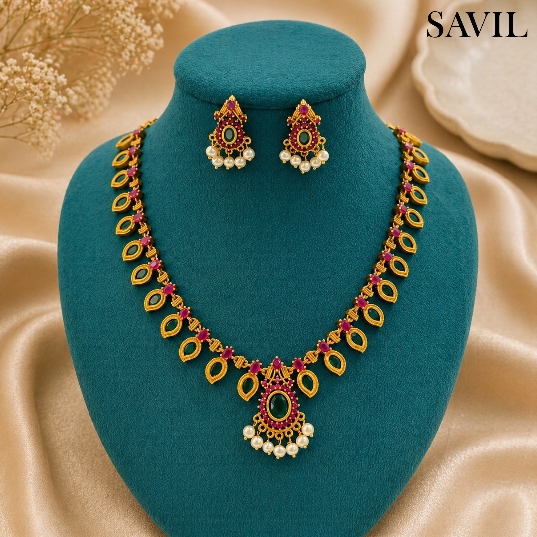 Emerald Rani Necklace Set