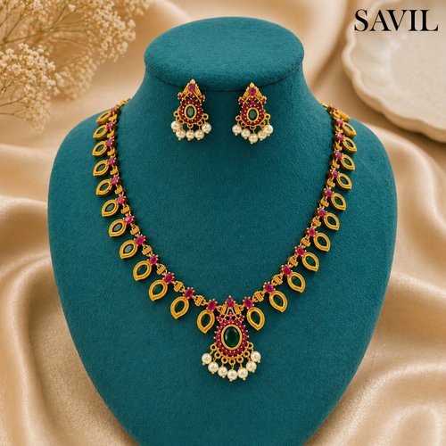 Emerald Rani Necklace Set